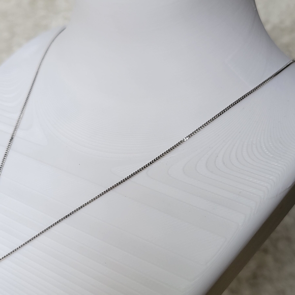 Genuine Diamonds and Garnet Pendant Sterling Silver Necklace 18" - Picture 8 of 9